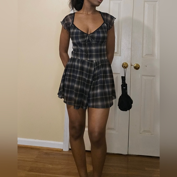 Urban Outfitters Milly Romper - Picture 5 of 6